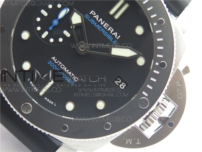 PAM683 Luminor Submersible VSF 1:1 Best Edition on Black Rubber Strap P.9010 Clone